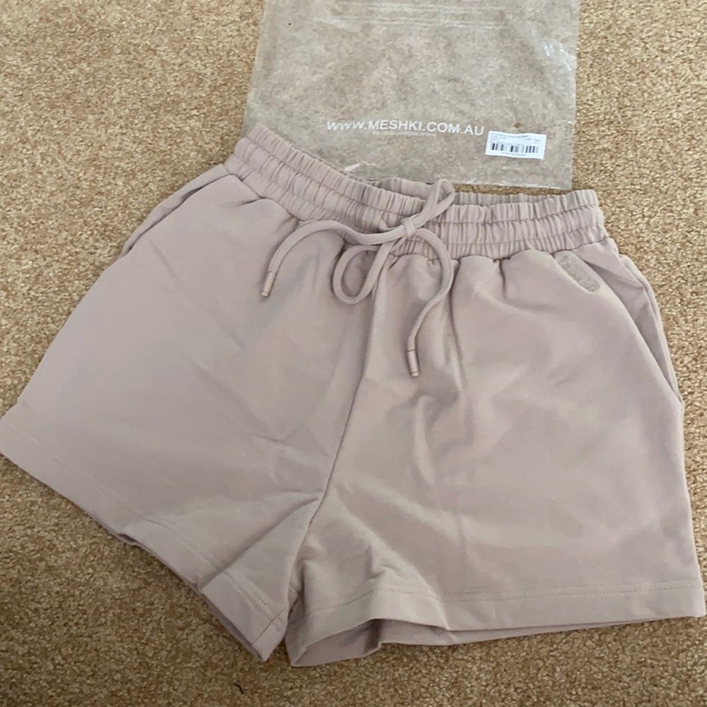 MESHKI taupe shorts